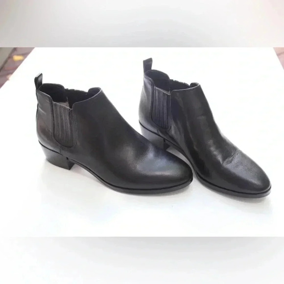 New Michael Kors Shaw booties - Picture 1 of 14